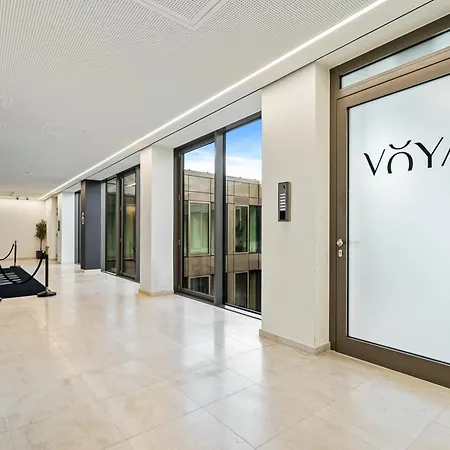 Appartamento Voya Zenit Royal - Luxury Rooftop Views & Concierge Lussemburgo
