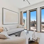 Voya Zenit Royal - Luxury Rooftop Views & Concierge Luksemburg