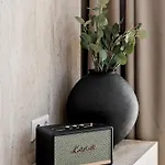 Voya Zenit Royal - Luxury Rooftop Views & Concierge Apartament