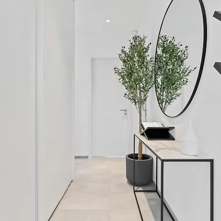 Voya Zenit Royal - Luxury Rooftop Views & Concierge *