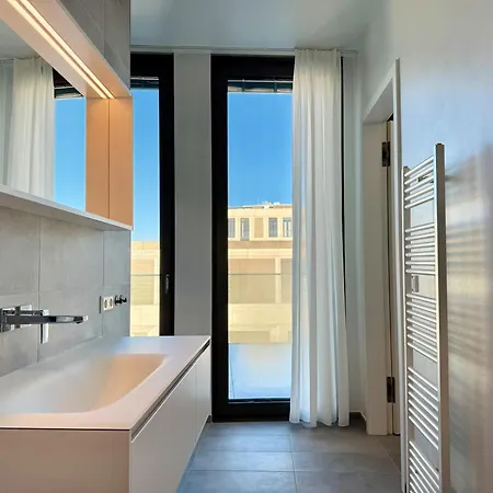 Voya Zenit Royal - Luxury Rooftop Views & Concierge * Luxemburgo