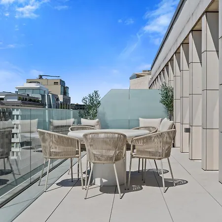 Voya Zenit Royal - Luxury Rooftop Views & Concierge شقة *