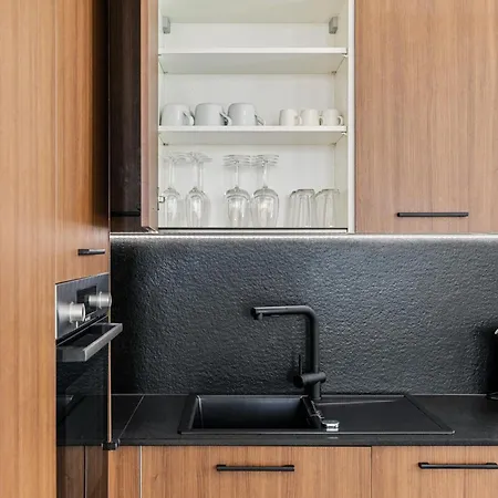 Apartment Voya Zenit Royal - Luxury Rooftop Views & Concierge