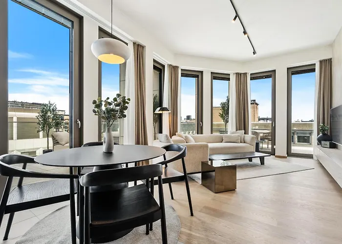 Voya Zenit Royal - Luxury Rooftop Views & Concierge